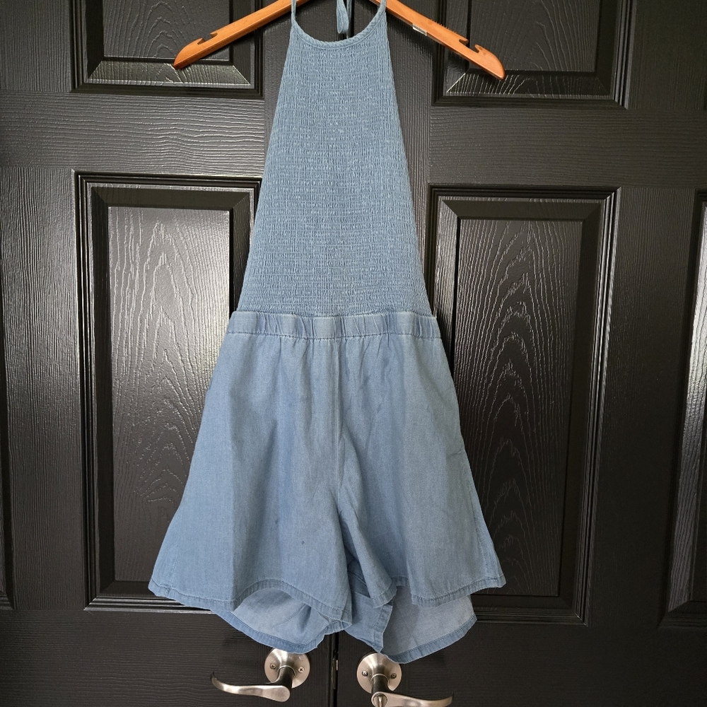 Venus Chambery Smocked Halter Neck Open Back Romper Size Medium Nwot - Picture 2 of 11